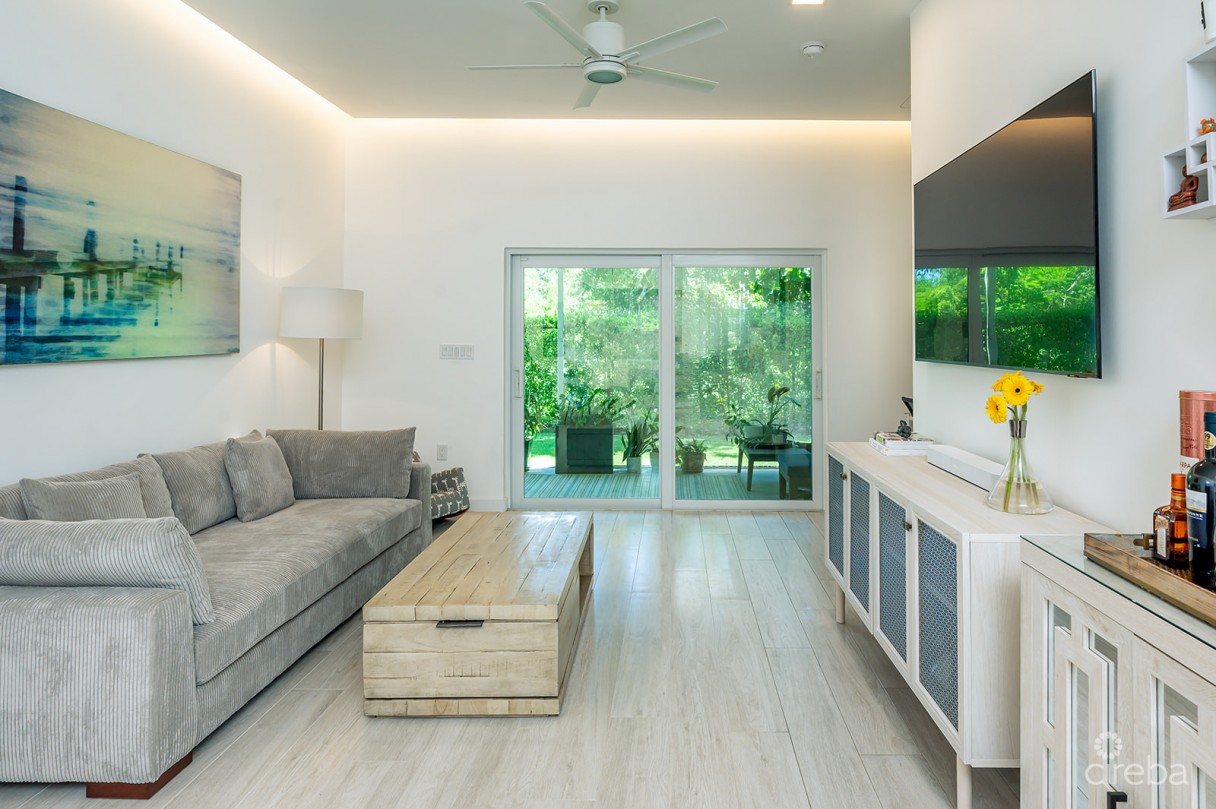 Vivi 8, Two Bedroom Townhome - Image 3