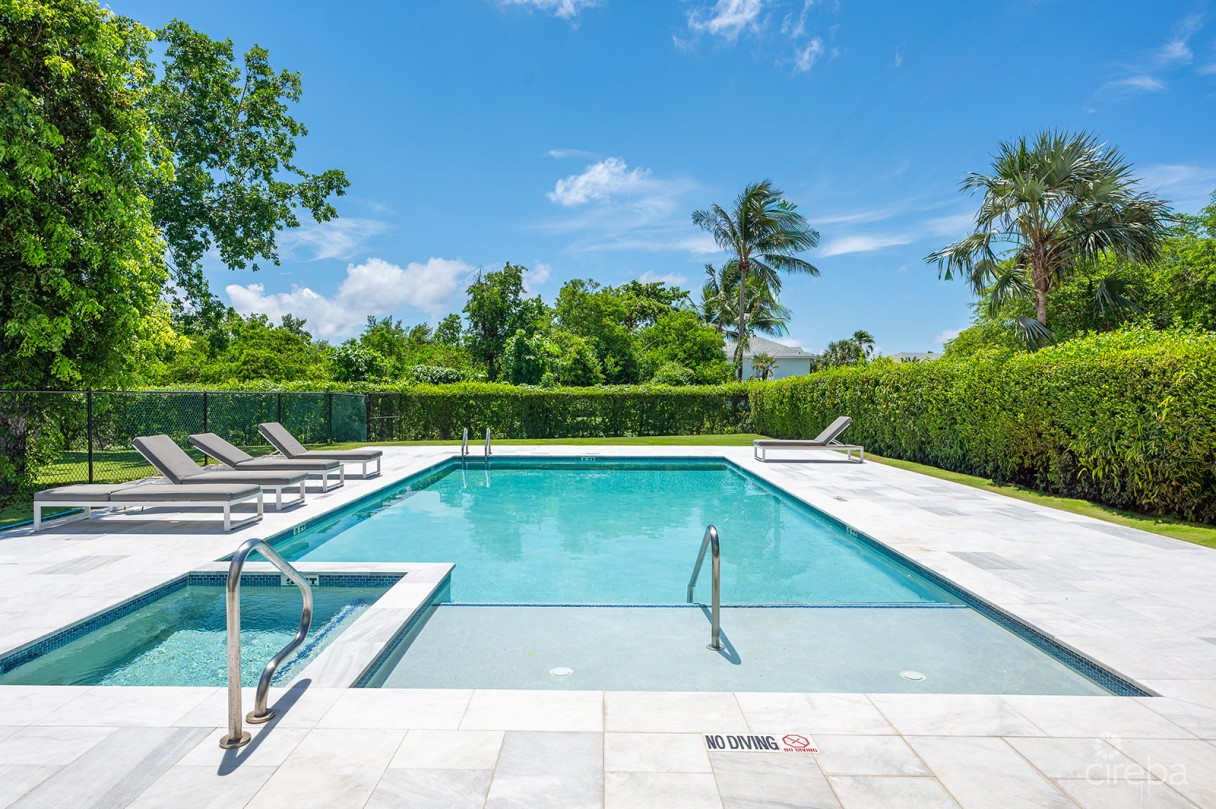 Vivi 8, Two Bedroom Townhome - Image 15