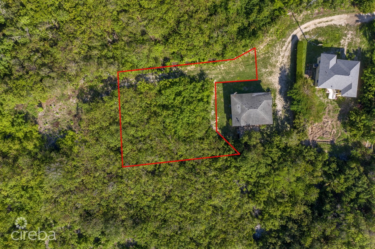 Residential Land Lot, Steps From The Sea - Image 2