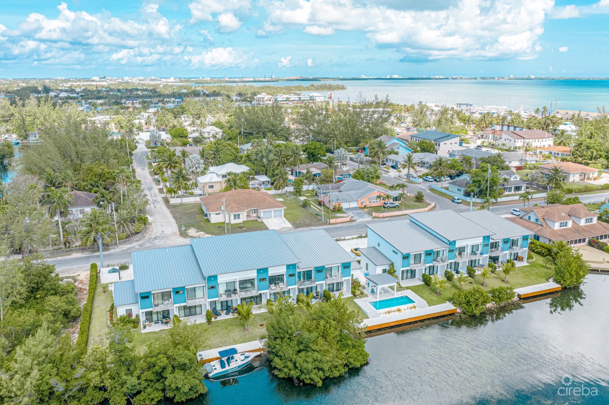 The Lagoons 3 Bed Waterfront Townhouse - Image 30