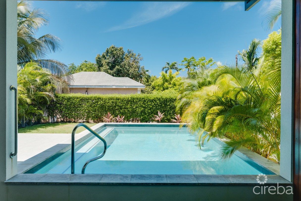 Beautiful South Sound Duplex With Pool - Image 7