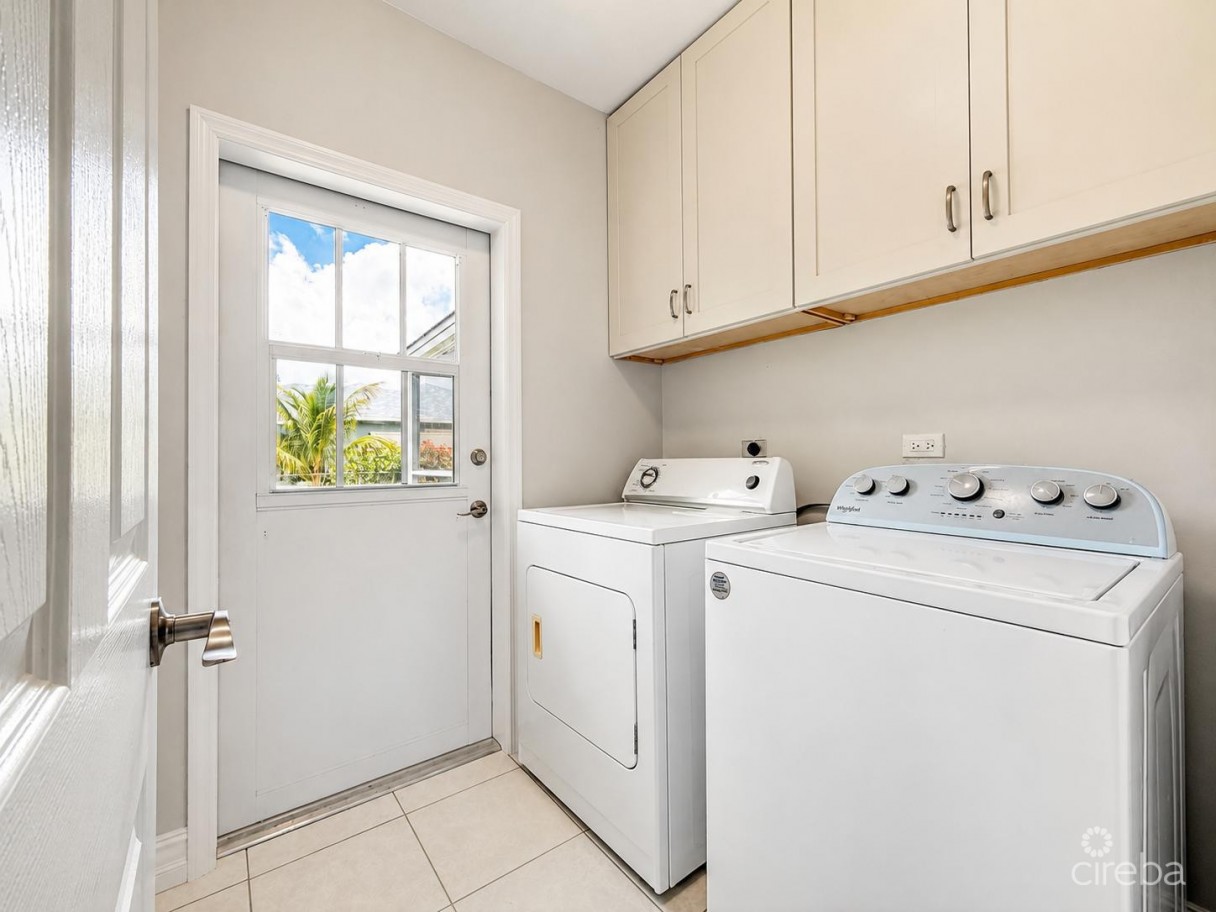 Savannah Meadows -beautifully Renovated Family Home - Image 12