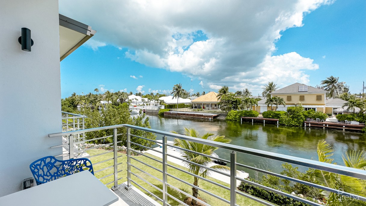 The Lagoons 2 Bed Waterfront Townhouse - Image 10