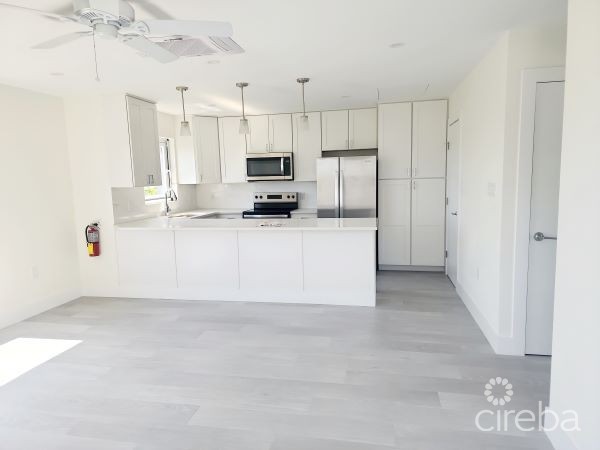 Emerald Point - Image 4