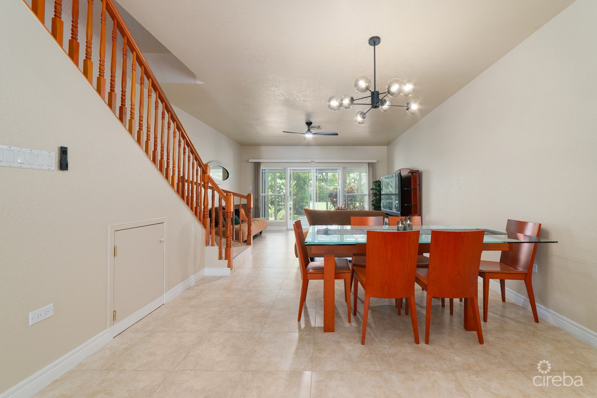 Spacious 3 Bed + Den Townhome At L'ambience - Image 3