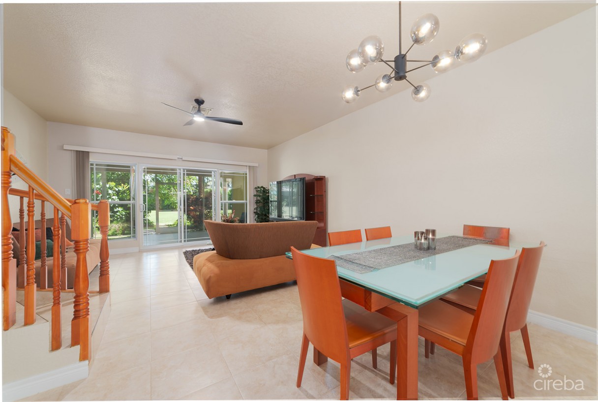 Spacious 3 Bed + Den Townhome At L'ambience - Image 4