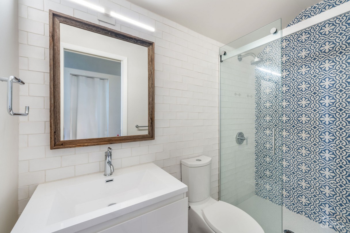 The Venetia 29, Leed Gold Certified Family Home - Image 10