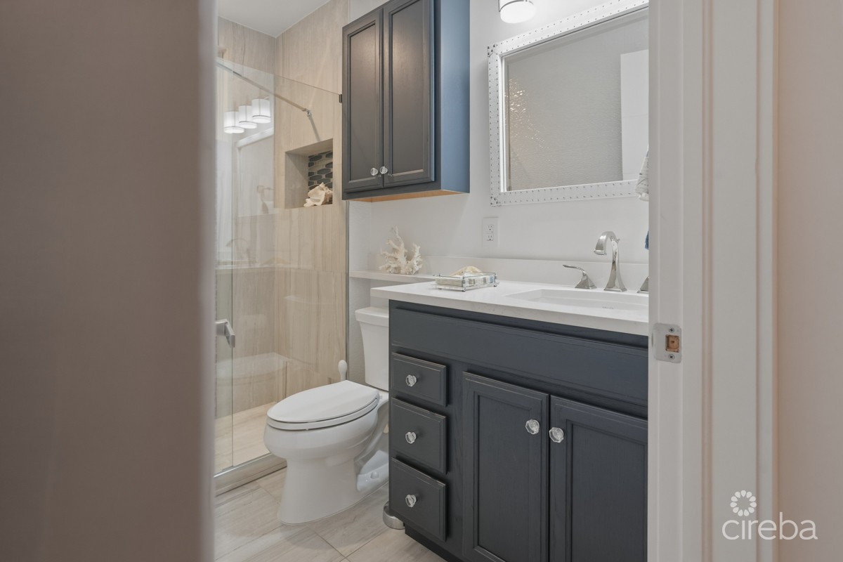 On The Bay Penthouse - Image 24