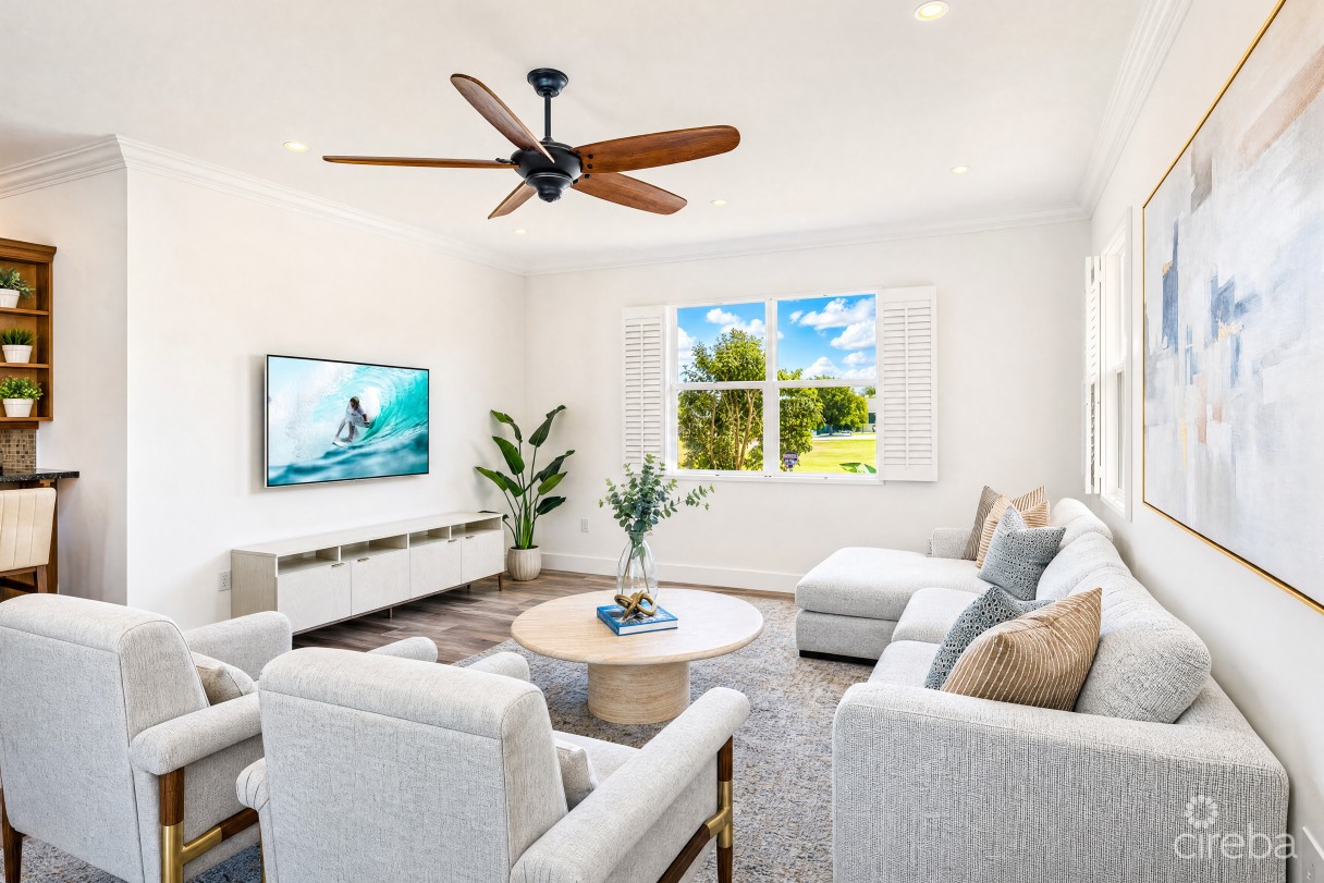 The Shores Family Home  With Swimming Pool - Image 13