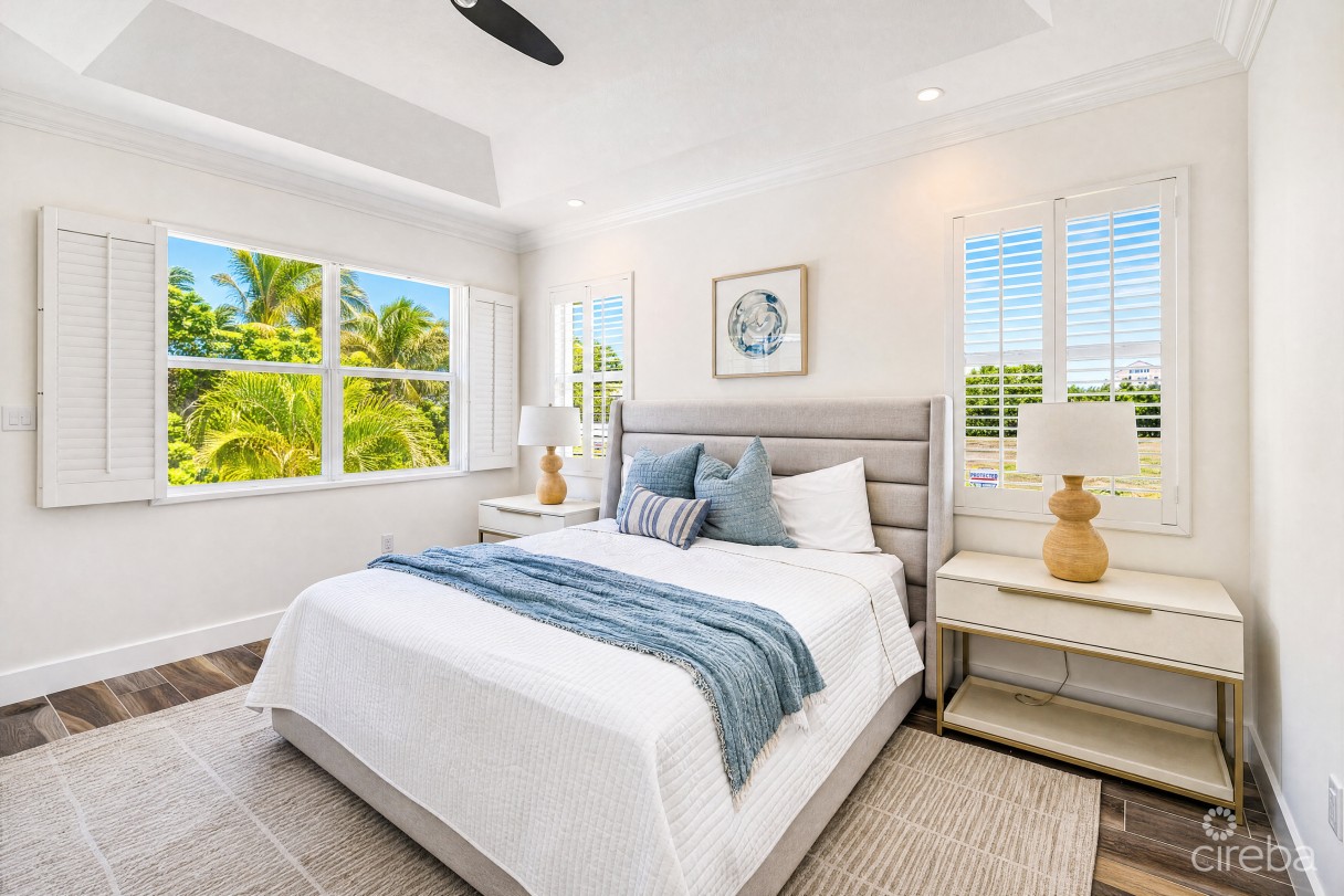 The Shores Family Home  With Swimming Pool - Image 14
