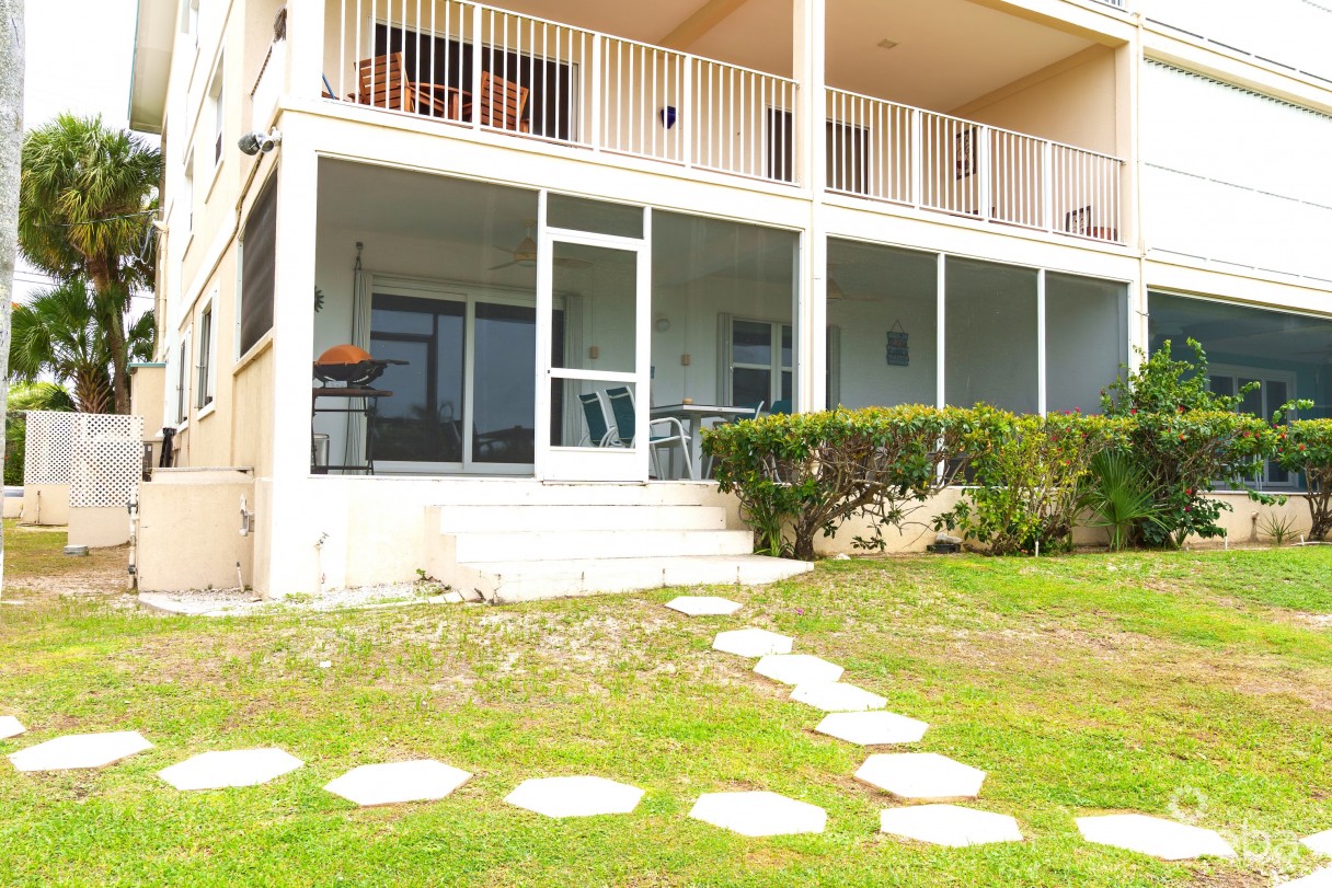 Coral Bay Village - Image 16