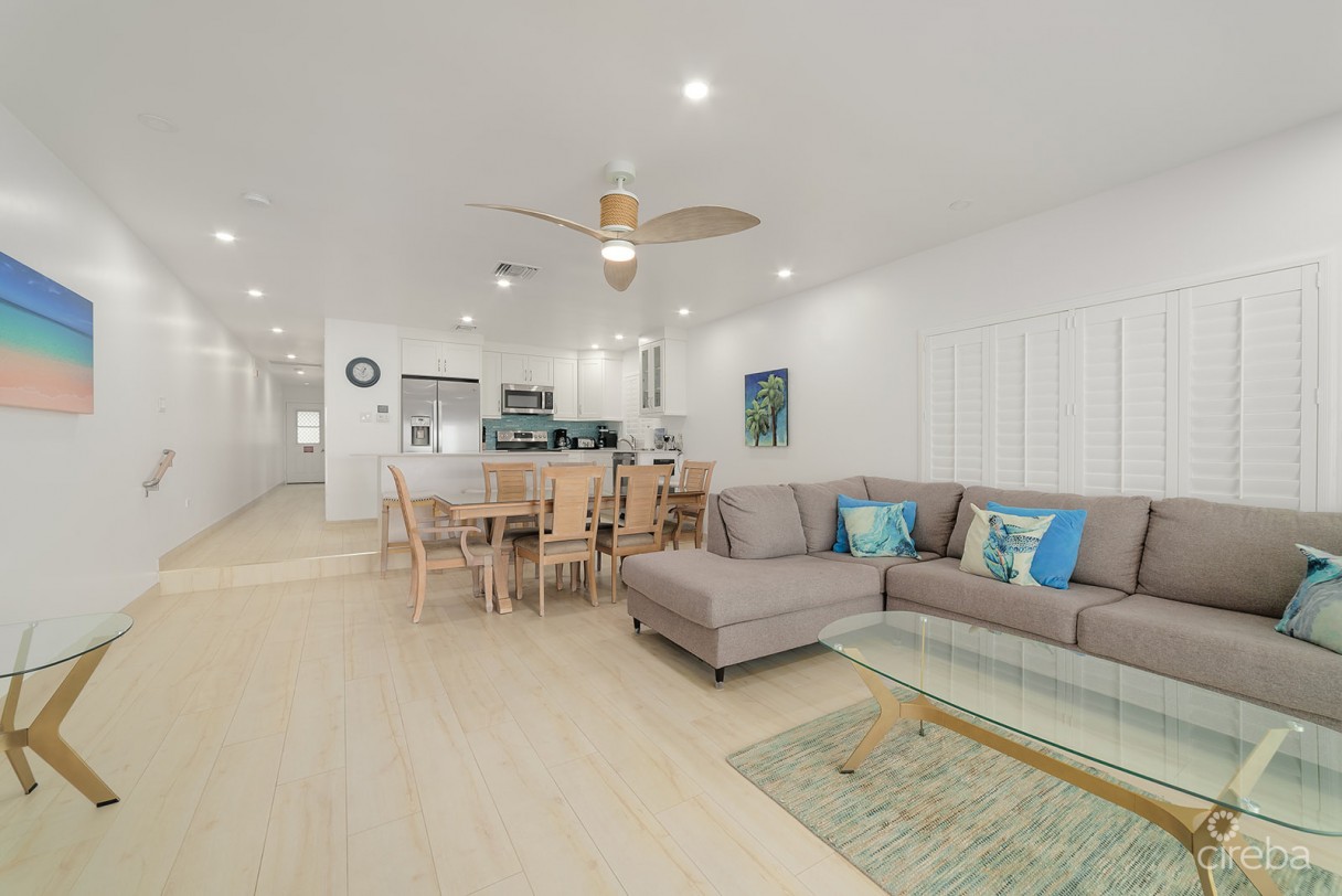 Renovated Penthouse Discovery Point Club - Image 3