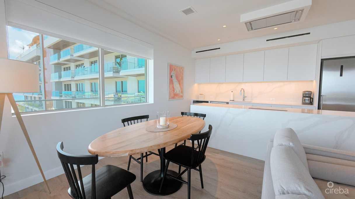 One Gt - Furnished 2 Bed With Den - Image 9