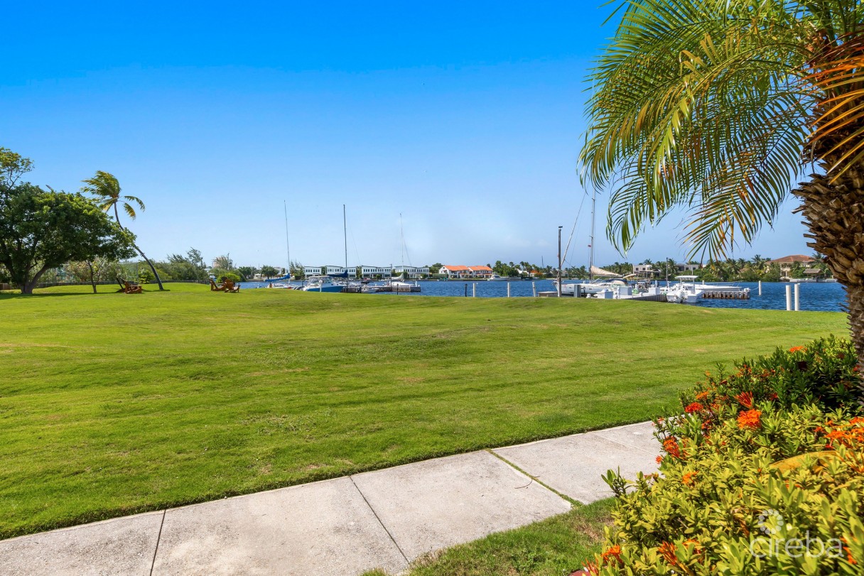 Lime Tree Bay Unique 4 Bed, 3.5 Bath With Water Views - Image 10