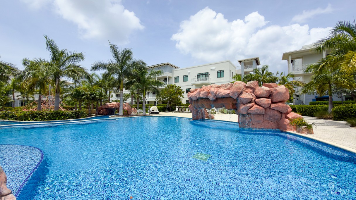 Olea - 2 Bed Corner Condo - Image 22
