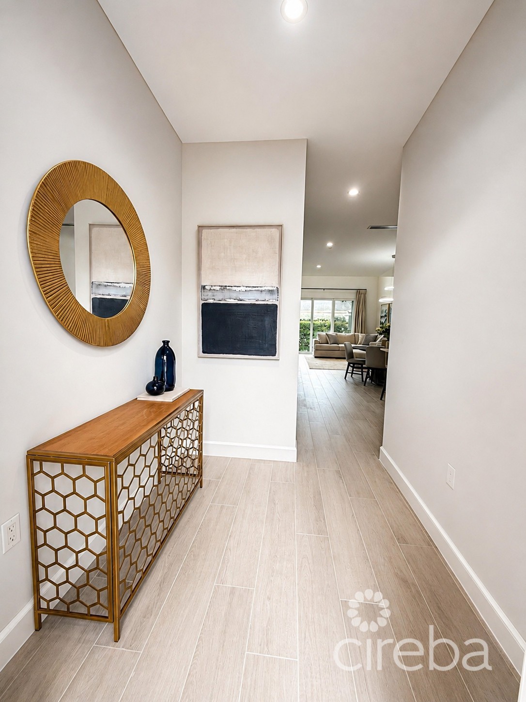 Spacious & Modern 3 Br Townhome - Excellent Location! - Image 3