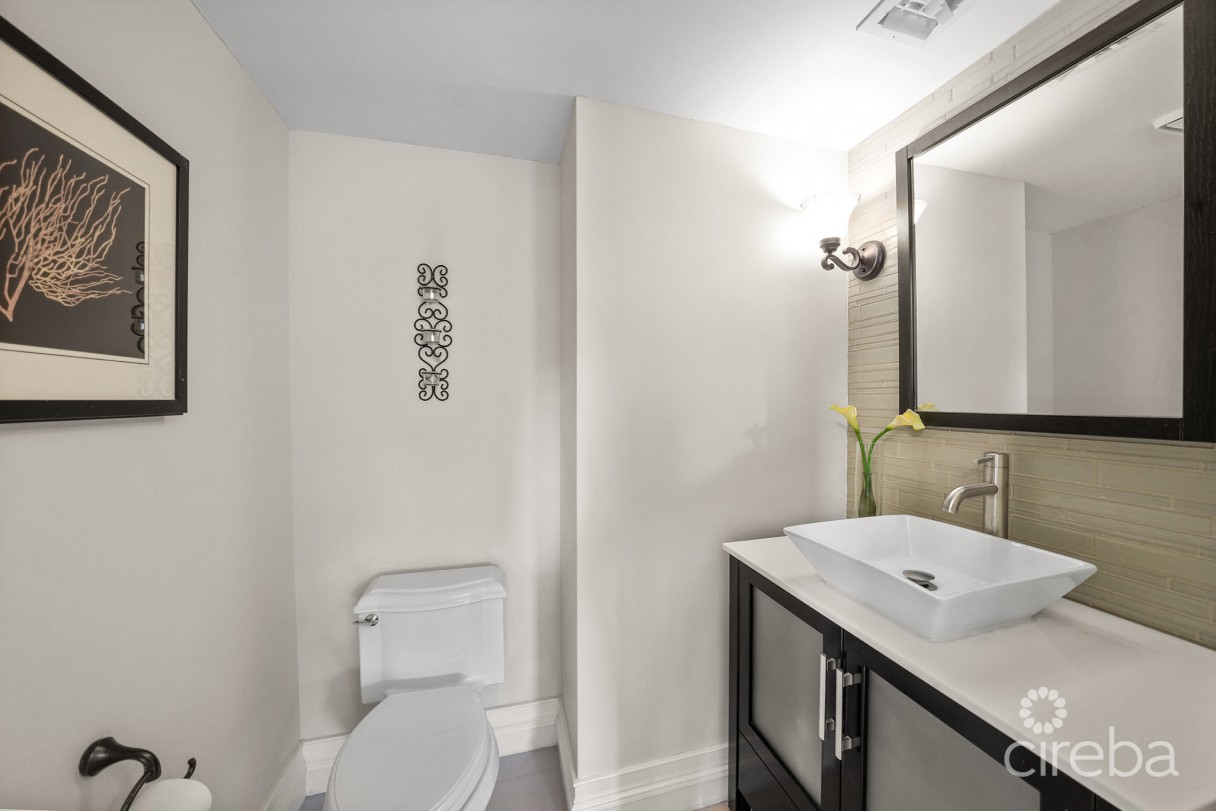 Governors Harbour Estate Home - Image 13