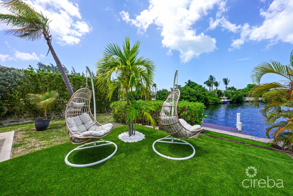 Governors Harbour Estate Home - Image 29