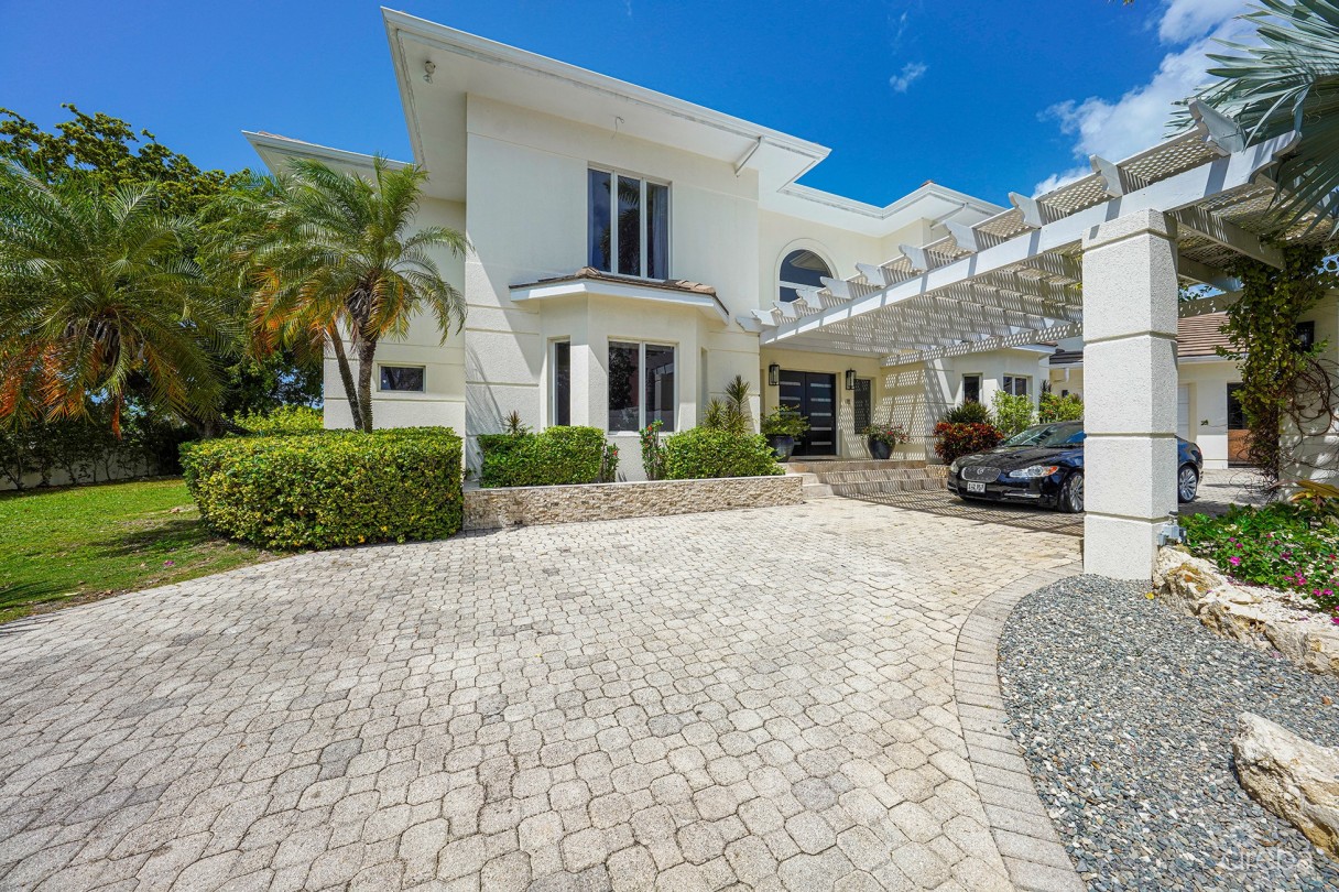 Governors Harbour Estate Home - Image 46