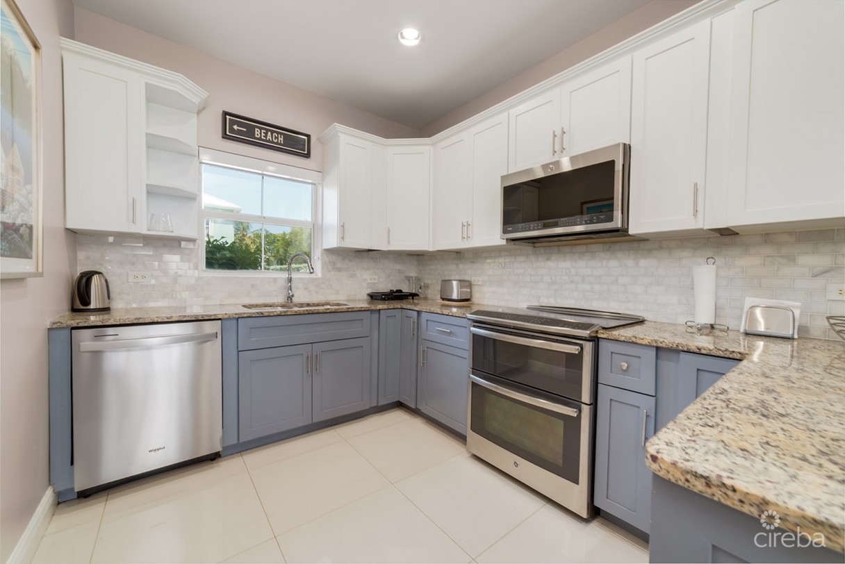 Snug Harbour Villas #2 - Oceanfront Townhome - Image 4
