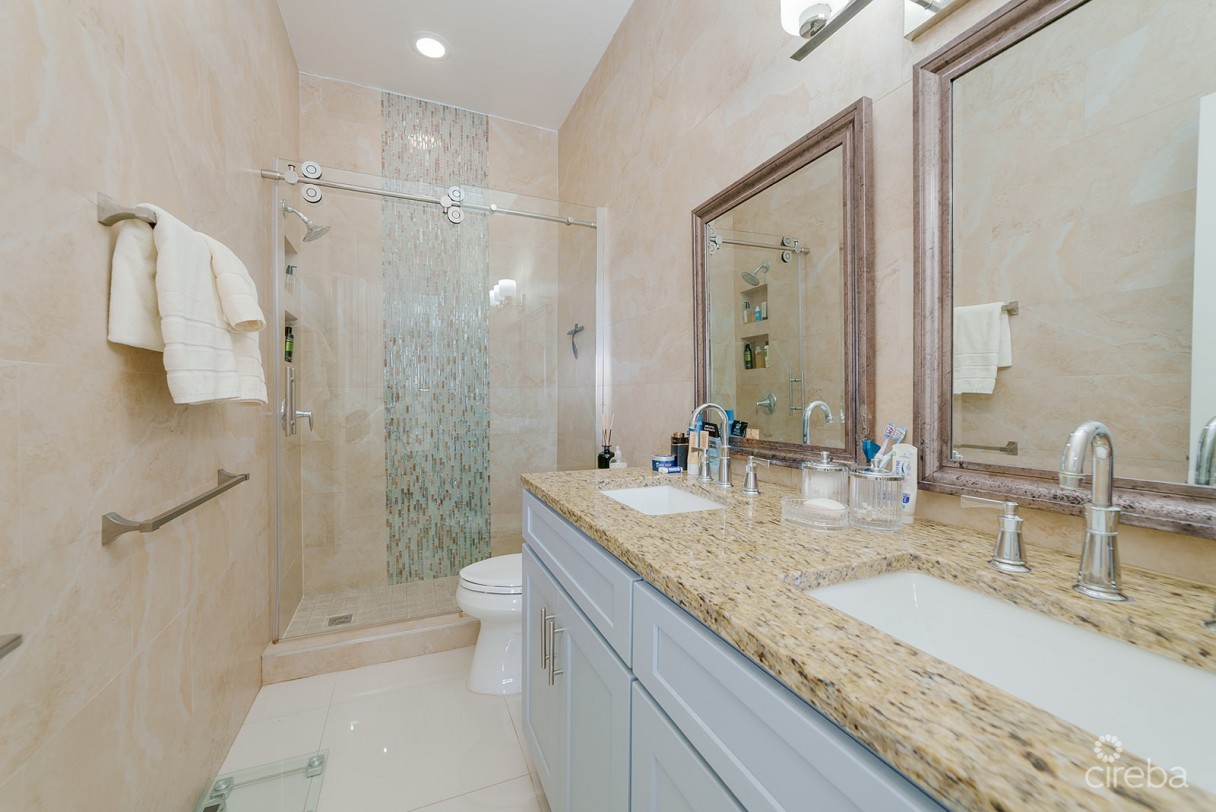 Snug Harbour Villas #2 - Oceanfront Townhome - Image 7