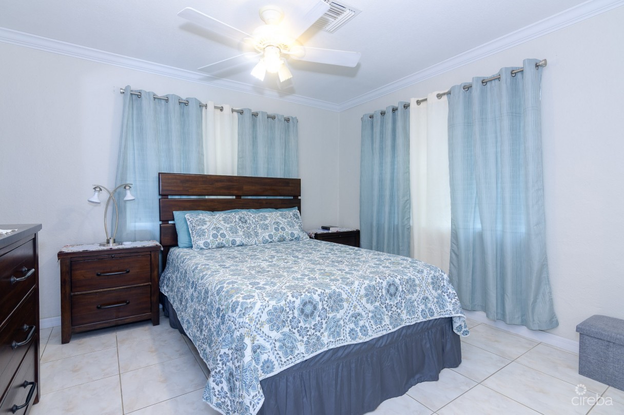 Cayman Brac Pioneer Lane House And Cottage - Image 4