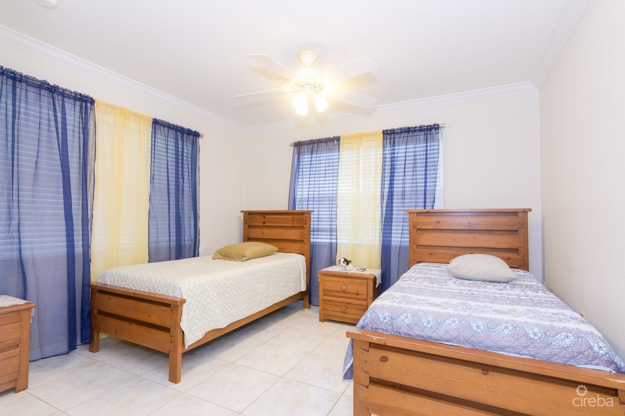 Cayman Brac Pioneer Lane House And Cottage - Image 5