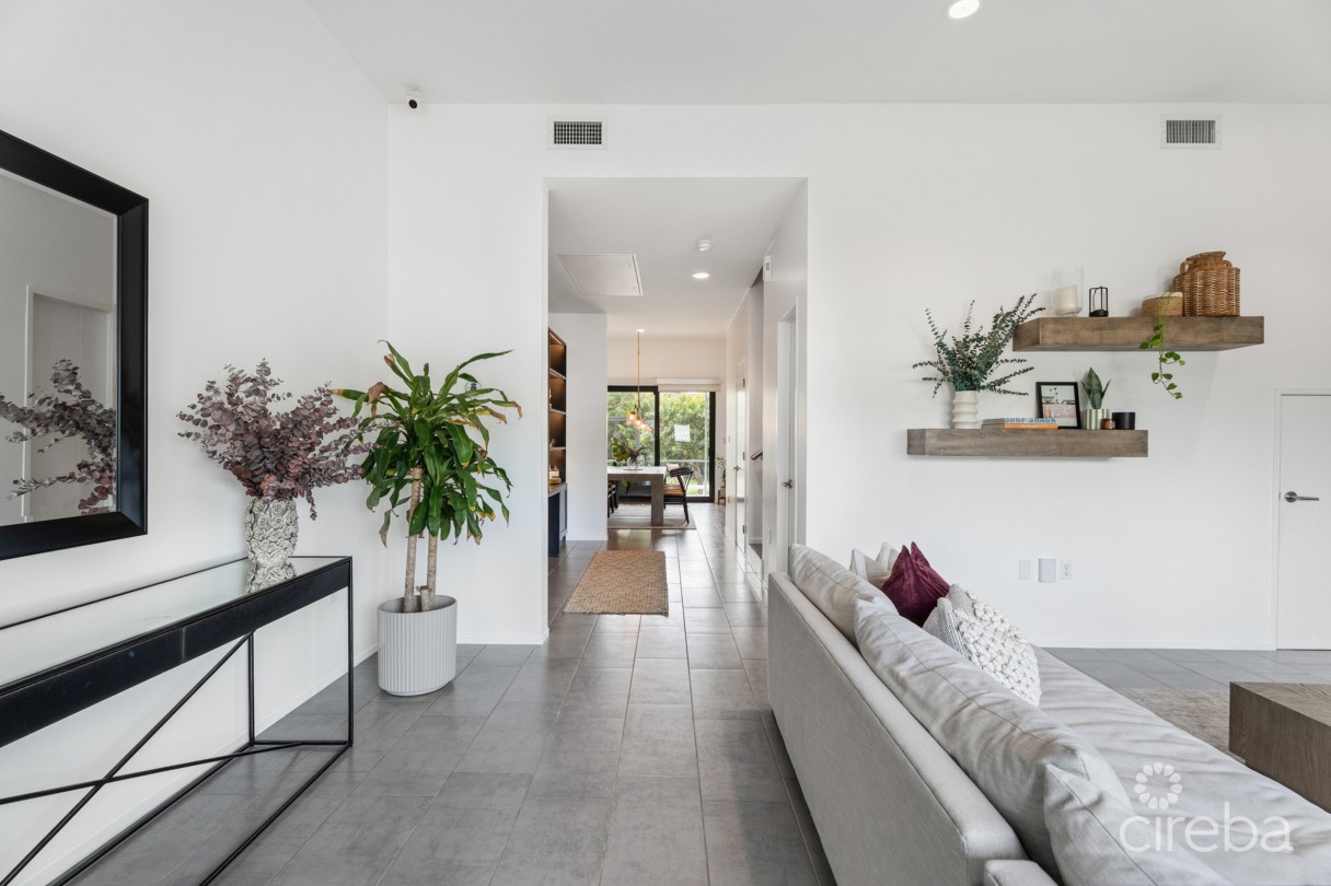 Vela 32, South Sound Townhome - Image 2