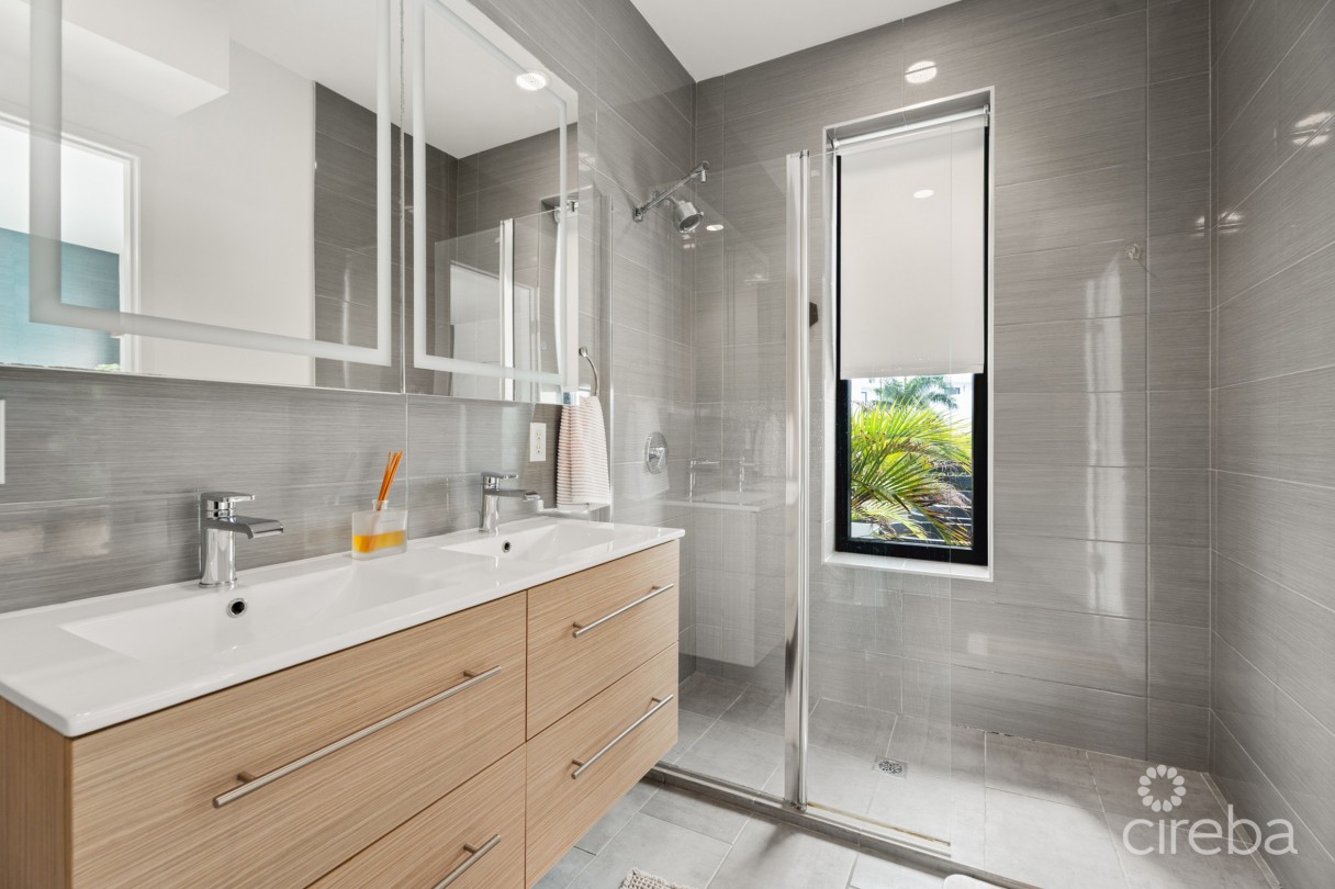 Vela 32, South Sound Townhome - Image 8