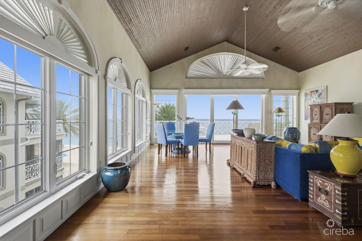 The Sovereign #12 Penthouse On Seven Mile Beach - Image 11