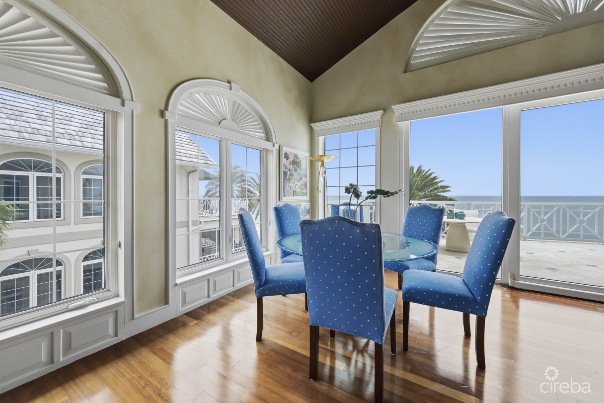 The Sovereign #12 Penthouse On Seven Mile Beach - Image 12