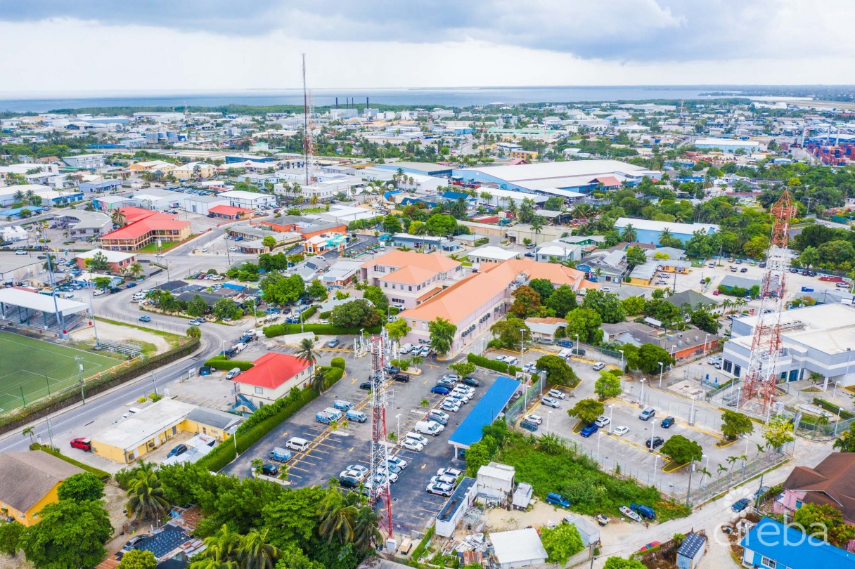 Crown Square | 16 Unit Commercial Investment Opportunity - Image 8