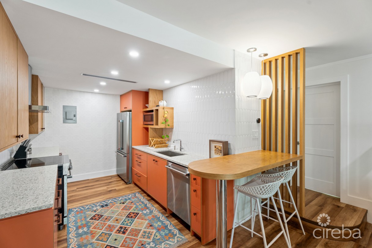 Villa Pappagallos 4, West Bay Renovated Condo - Image 4