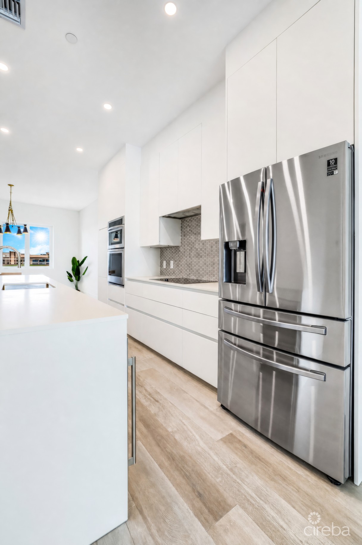 Aura #305 Oceanfront - Image 13