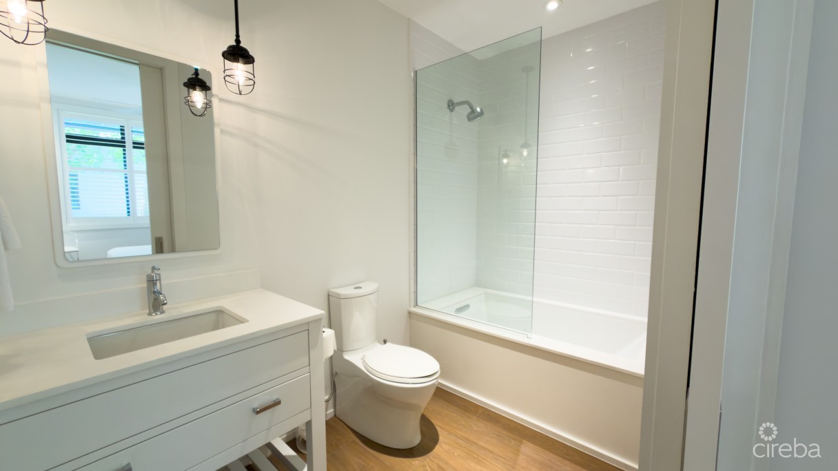Olea - 2 Bed Corner Condo - Image 19