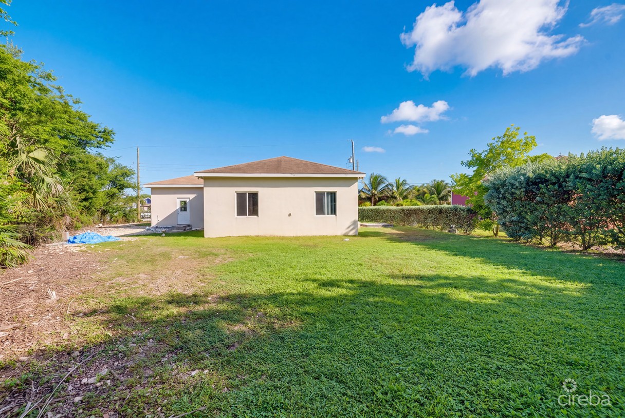 Colby Drive Single Family Home With Studio - Image 17