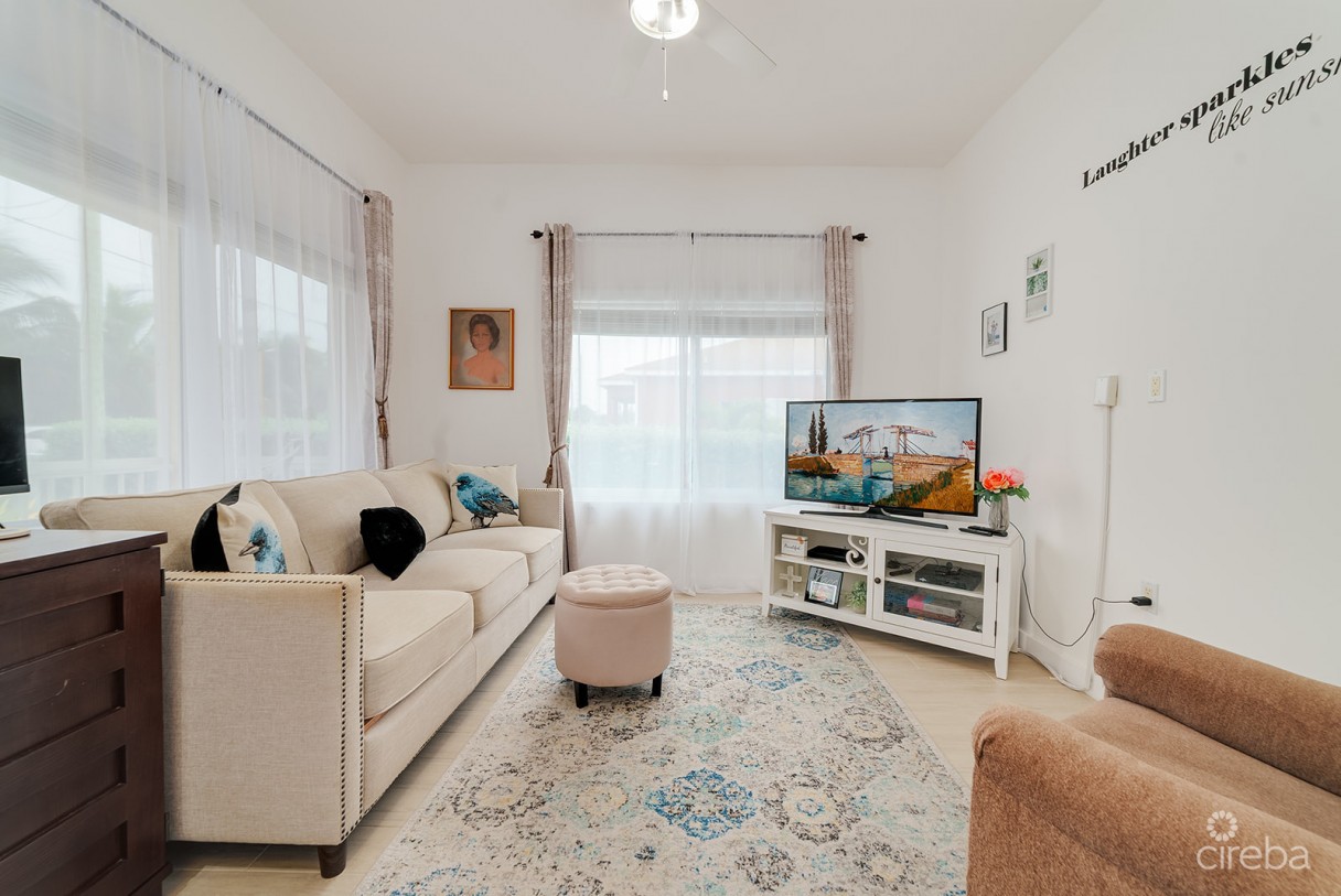 Colby Drive Single Family Home With Studio - Image 3