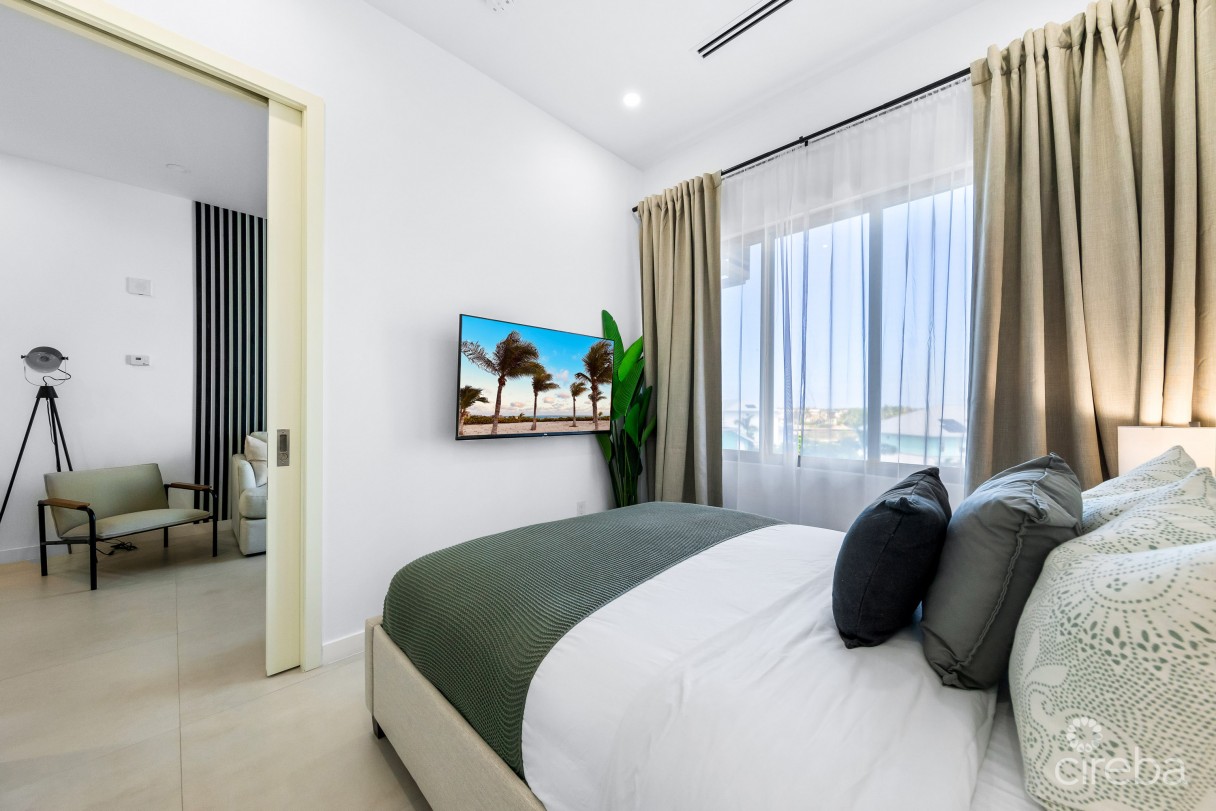 Harbour Walk 211, 1 Bed + Den - Image 5