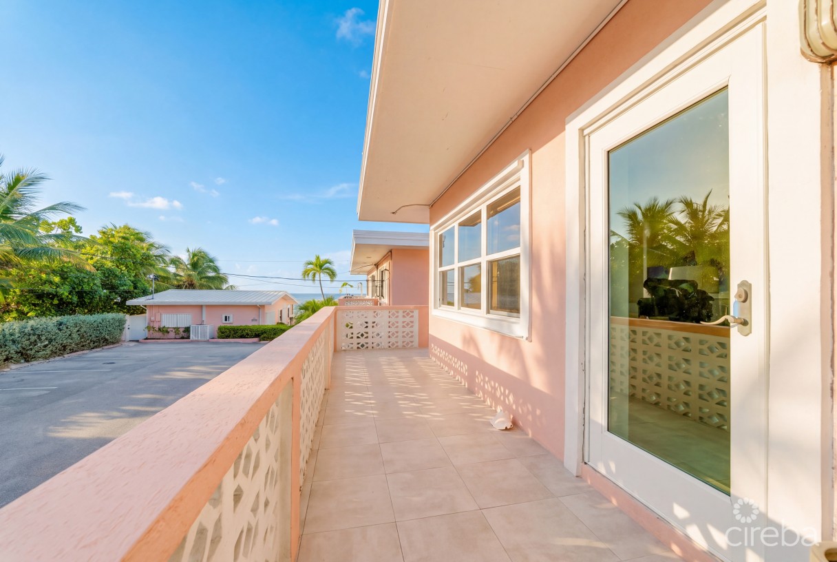 Winterhaven Beachfront 3 Bed - Image 11