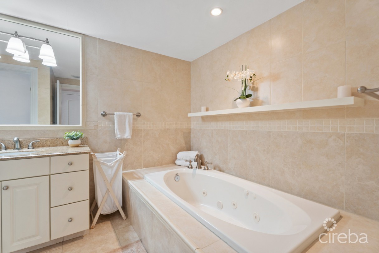 #201 Brittany Cove - Large Corner Unit - Image 15