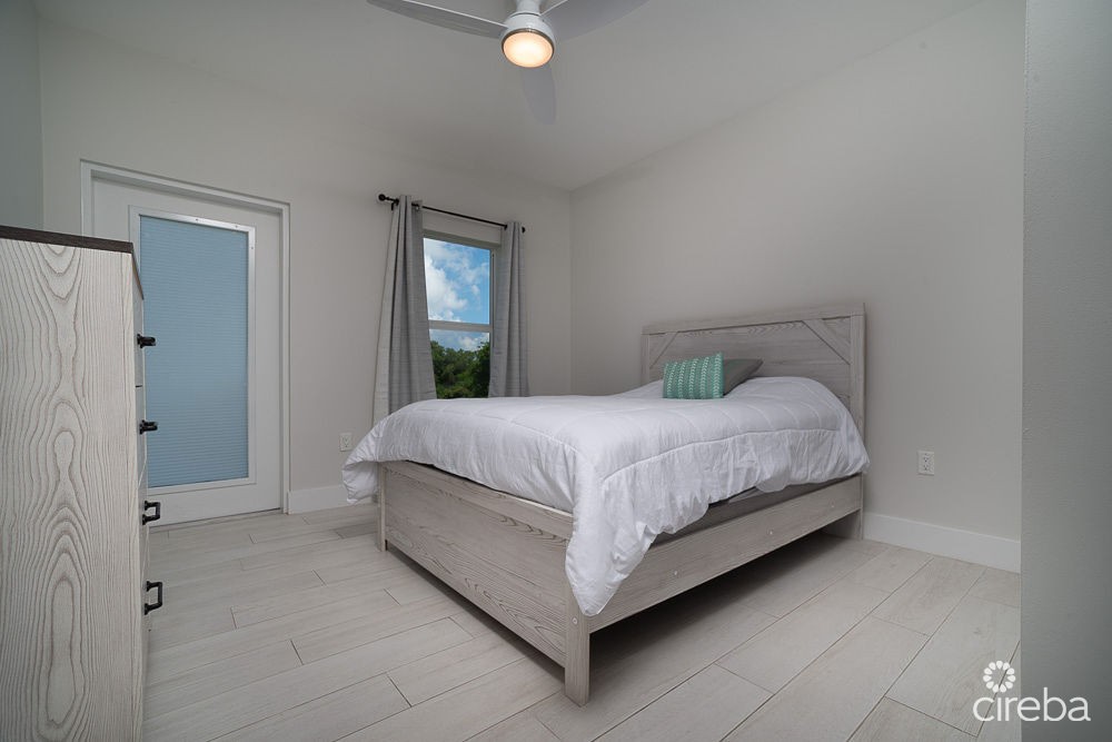 2 Bed 2 Bath Condo 61 West - Image 10
