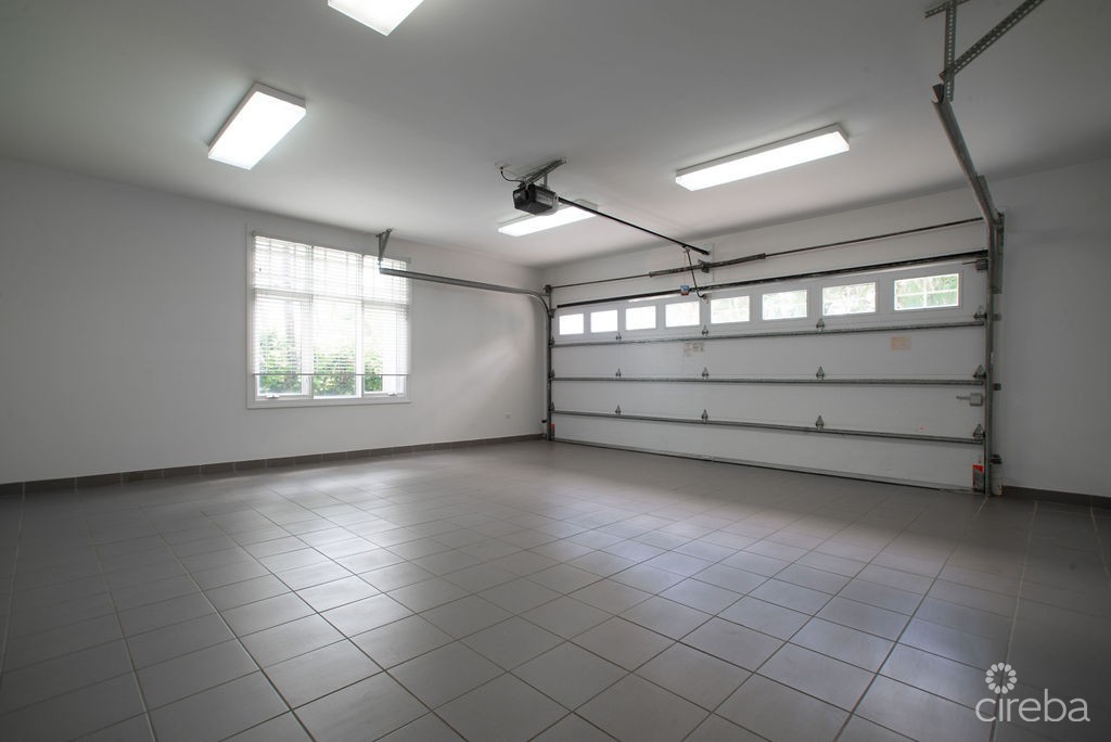 Rare King's Court Villa In Britannia | Seven Mile Beach Corridor - Image 11