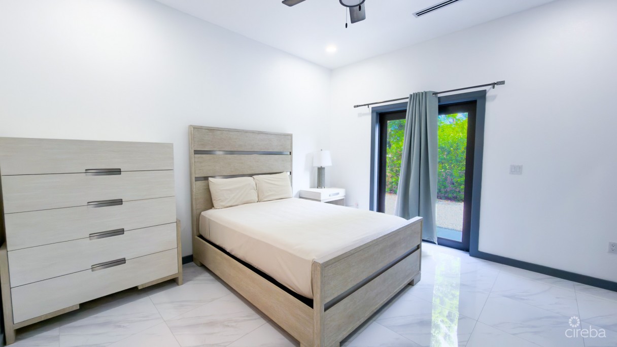 Trophy Crescent 5-unit Development - Image 7