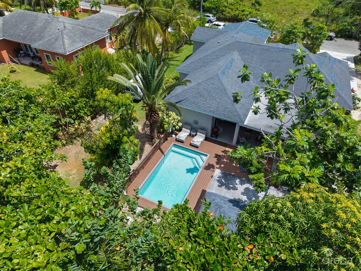 Savannah Newlands Family Home With Pool, Outside Bar & Income-generating Guest Suite - Image 20