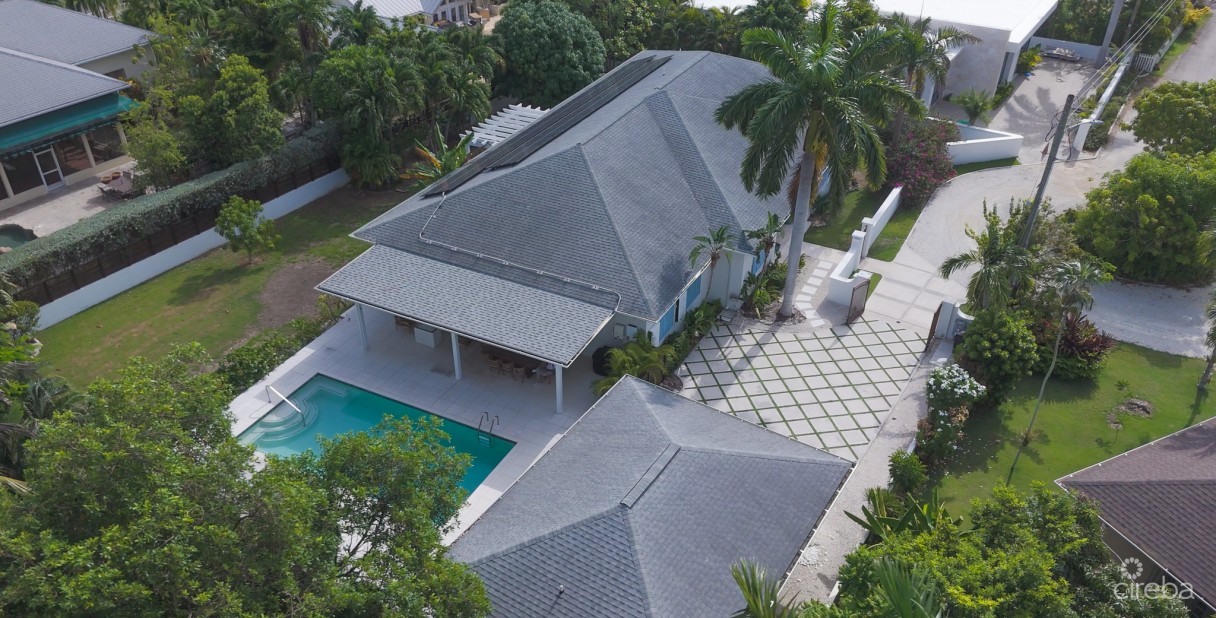 Seven Mile Beach Corridor Family Home - Image 25