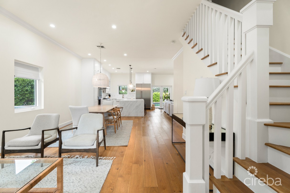 The Chymes 7, South Sound Home - Image 7