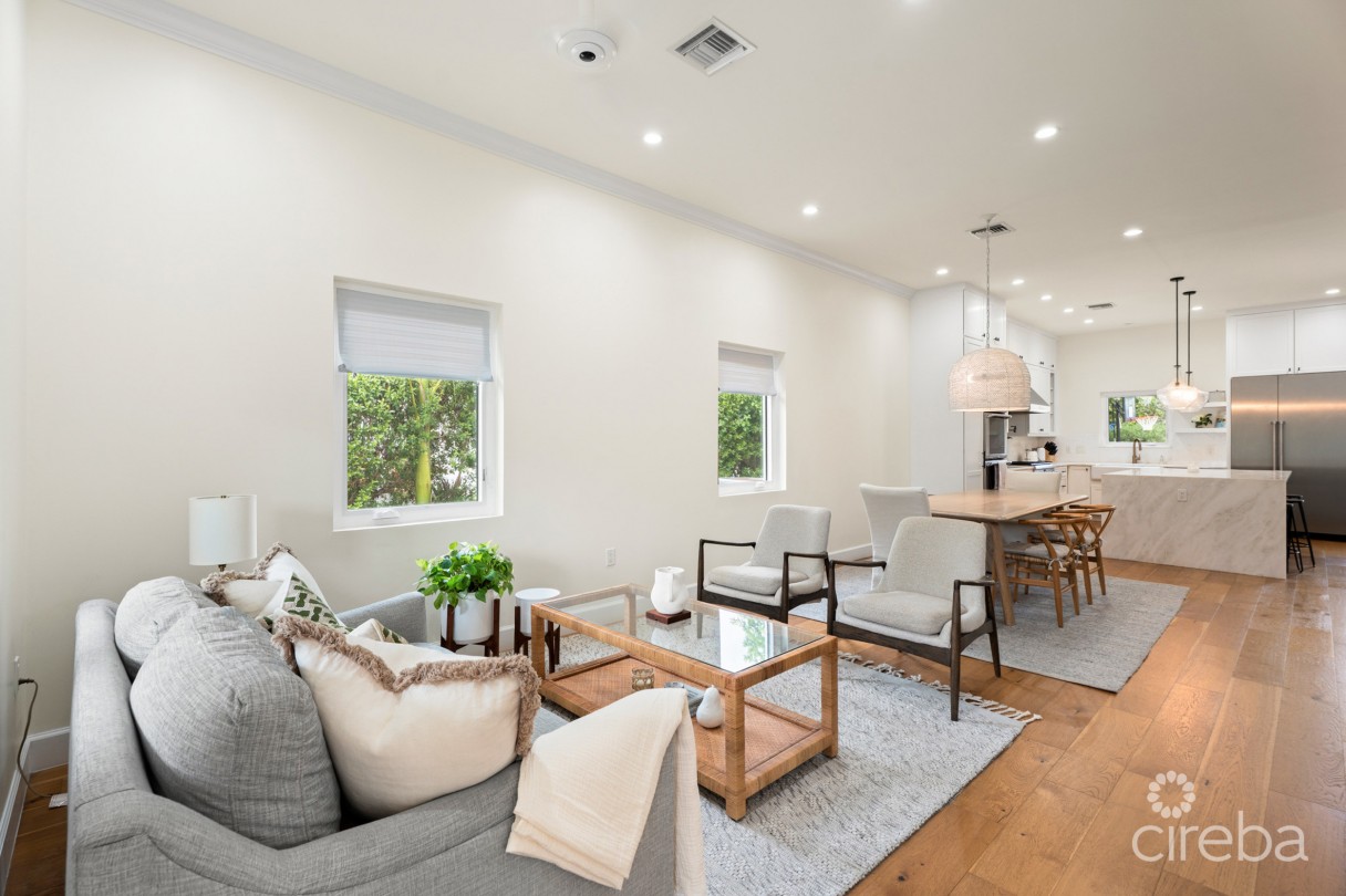 The Chymes 7, South Sound Home - Image 6