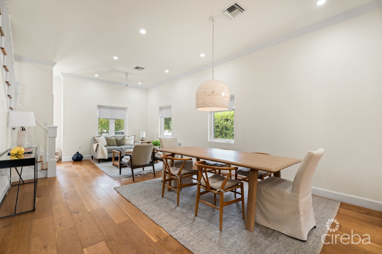 The Chymes 7, South Sound Home - Image 12