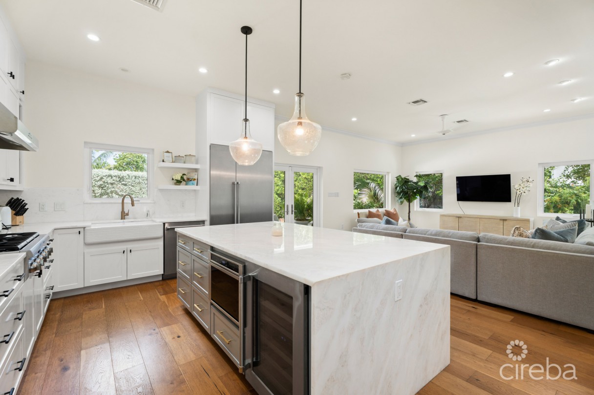 The Chymes 7, South Sound Home - Image 14