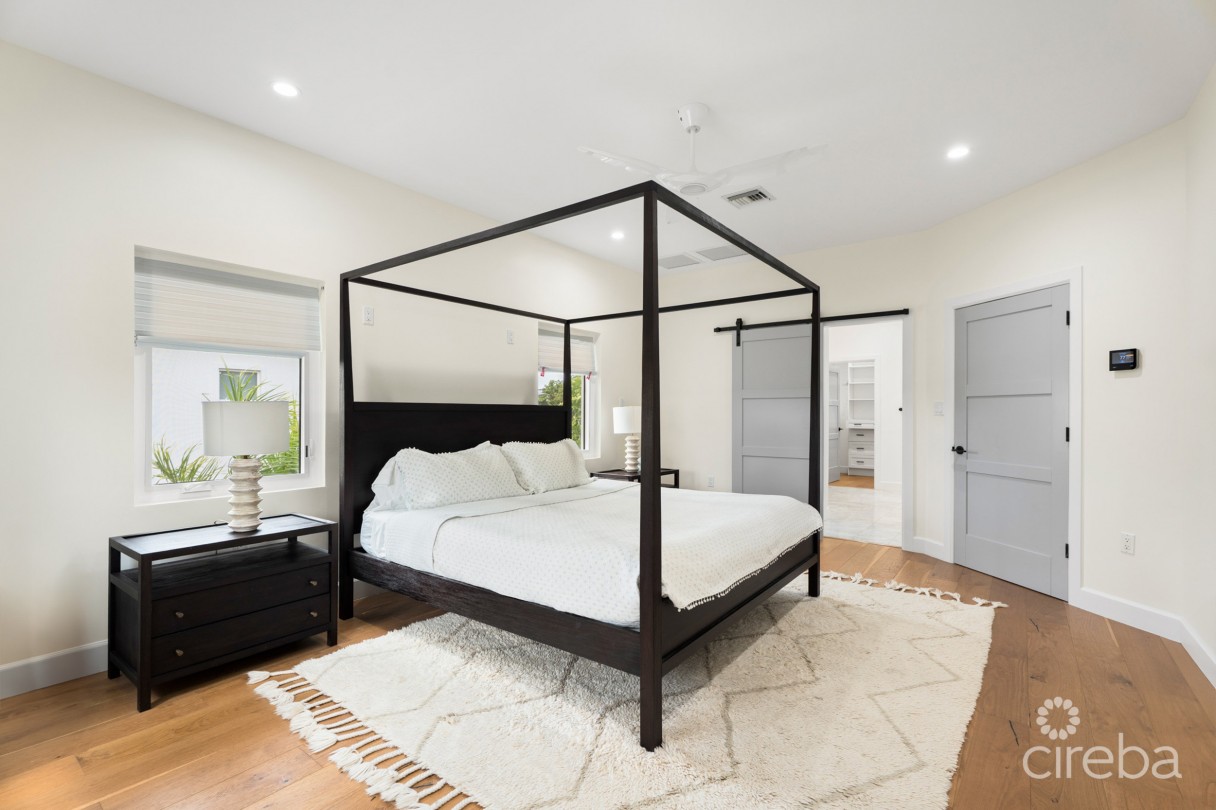 The Chymes 7, South Sound Home - Image 28